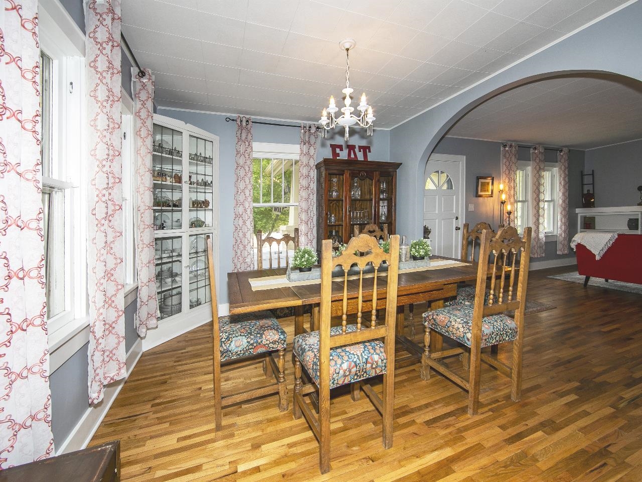 644 North Crestway Street Wichita, KS 67208 - Photo 9 of 34