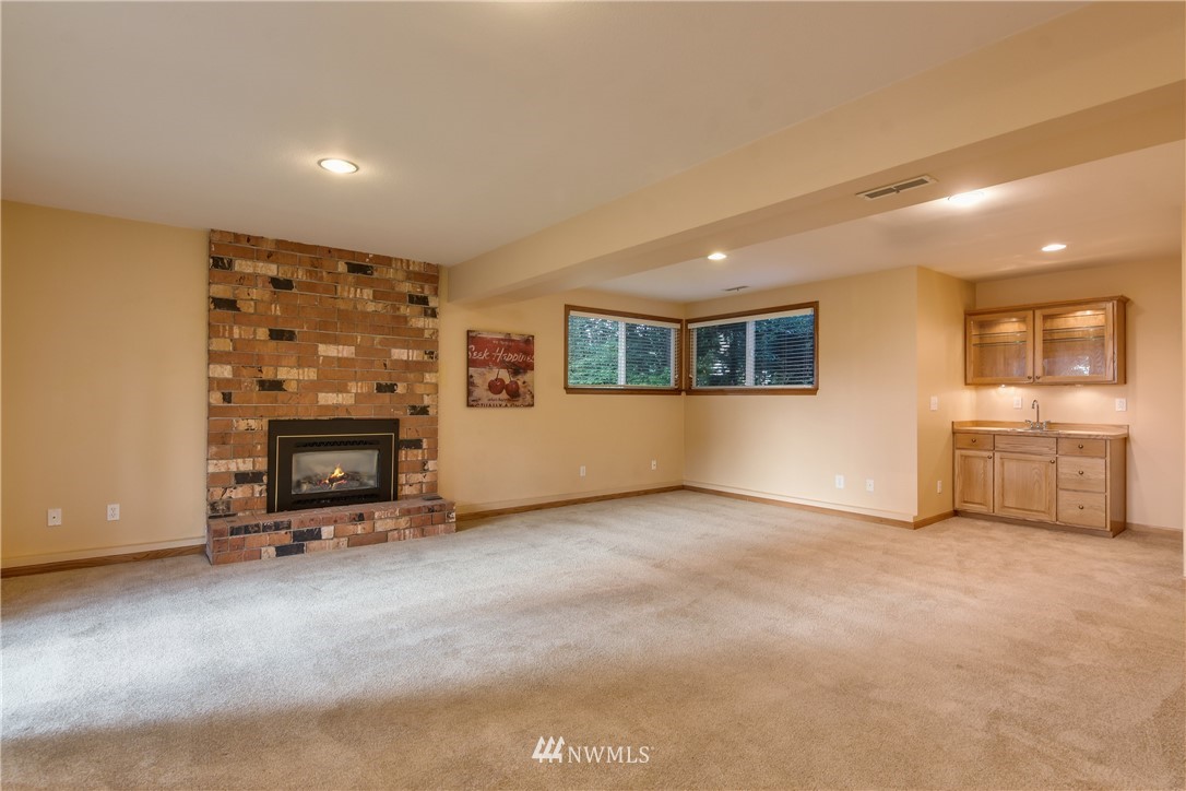 7203 173rd Street Southwest Edmonds, WA 98026 - Photo 15 of 25 Gallery Image 15