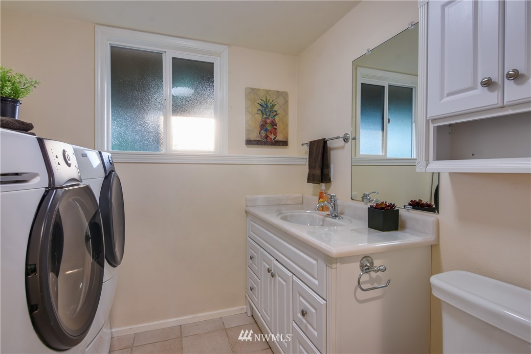 7203 173rd Street Southwest Edmonds, WA 98026 - Photo 17 of 25 Gallery Image 17