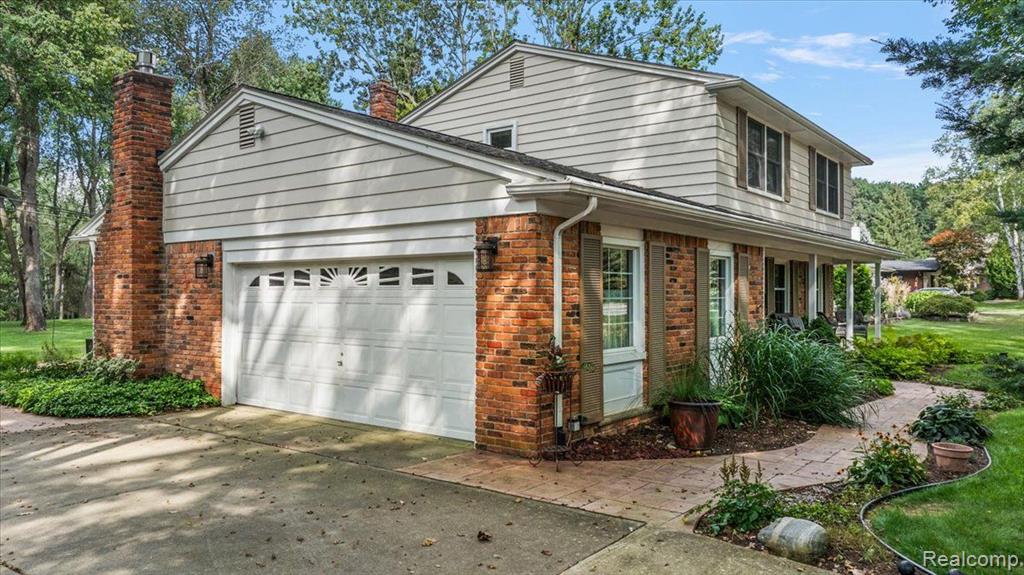144 Oaklane Drive Rochester Hills, MI 48306 - Photo 7 of 74