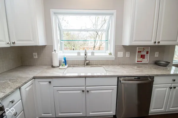 $529,900 | 9963 Parkshore Drive, Fishers, IN 46038