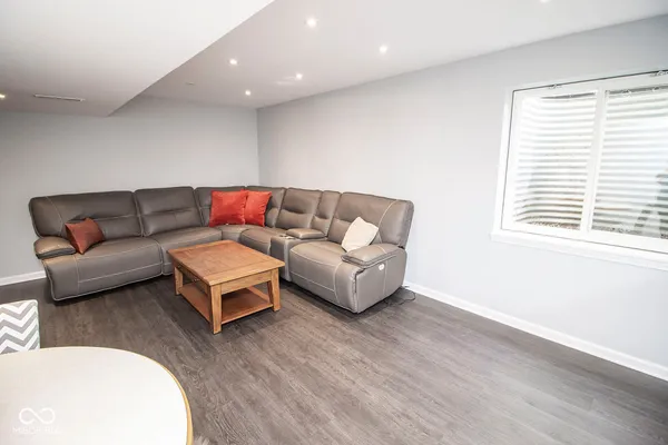 $529,900 | 9963 Parkshore Drive, Fishers, IN 46038