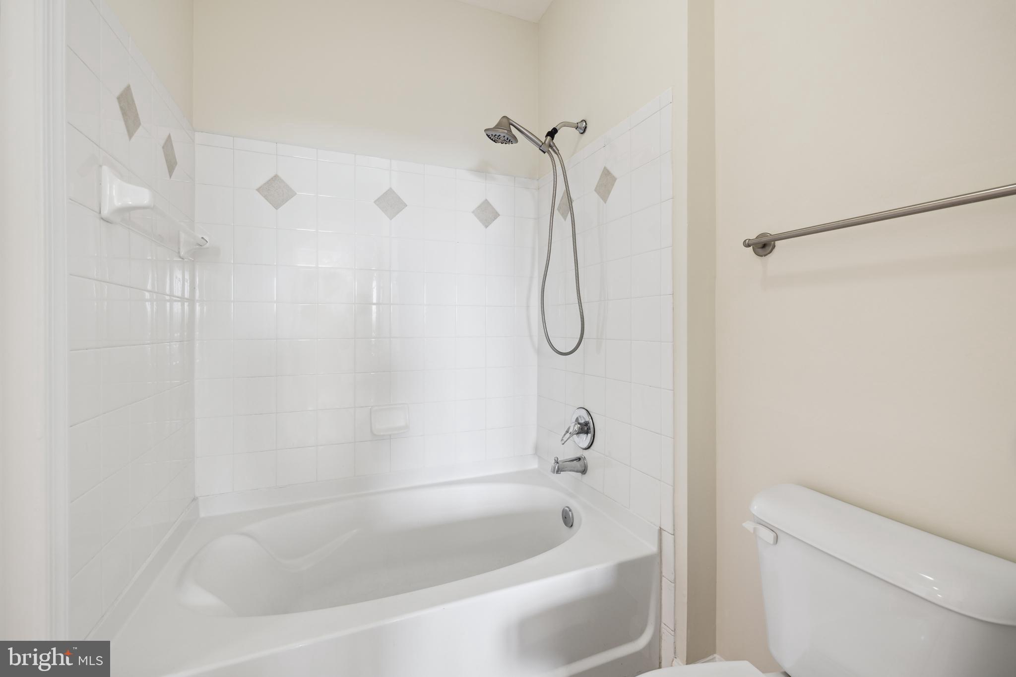 31 Booth Street, Unit 357 Gaithersburg, MD 20878 - Photo 17 of 25