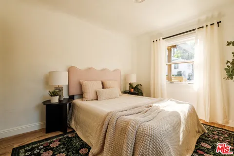 $999,000 | 643 North Vendome Street, Los Angeles, CA 90026