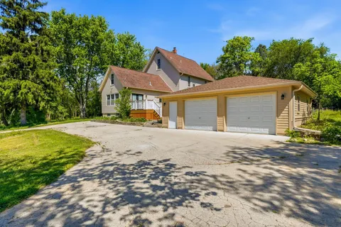 $499,000 | N48-w28676 Lisbon Avenue, Merton, WI 53029