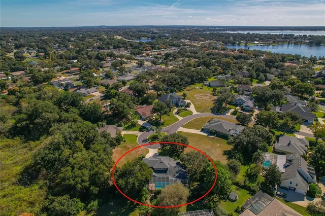 $689,900 | 316 Lochen Circle Southeast, Winter Haven, FL 33884