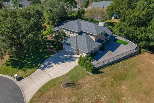 $689,900 | 316 Lochen Circle Southeast, Winter Haven, FL 33884