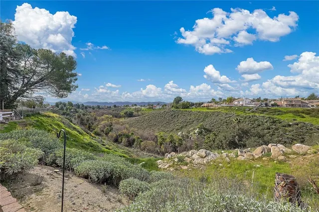 $489,900 | 38141 Via La Colina, Murrieta, CA 92563