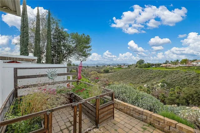 $489,900 | 38141 Via La Colina, Murrieta, CA 92563