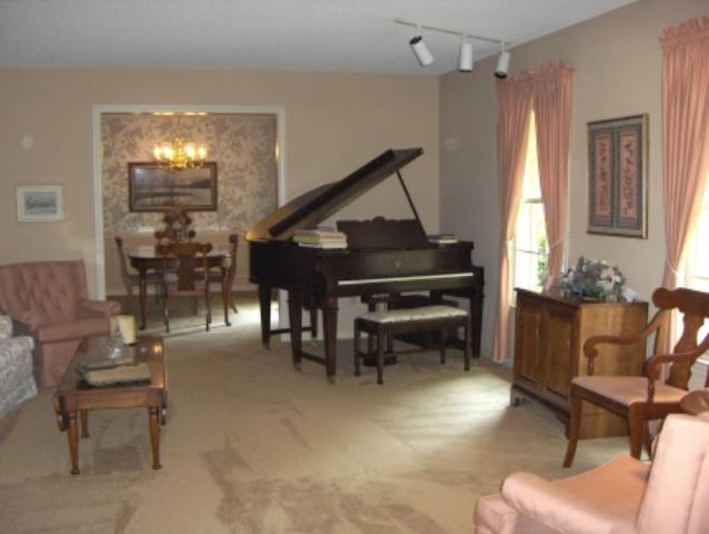 204 Regent Court Anderson, SC 29621 - Photo 2 of 9 Gallery Image 2