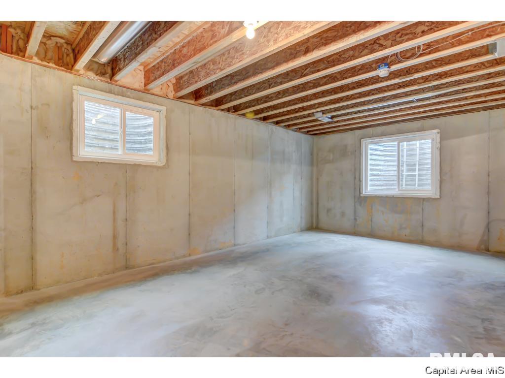 517 Sawmill Court Rochester, IL 62563 - Photo 30 of 34