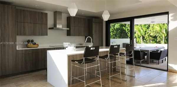 $3,950,000 | 2011 Villas At Pinney's Beach, Unit 2011, Nevis, 0 56467