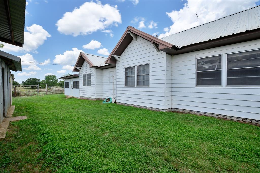 8 Southwest Poteet Road Bryson, TX 76427 - Photo 21 of 40