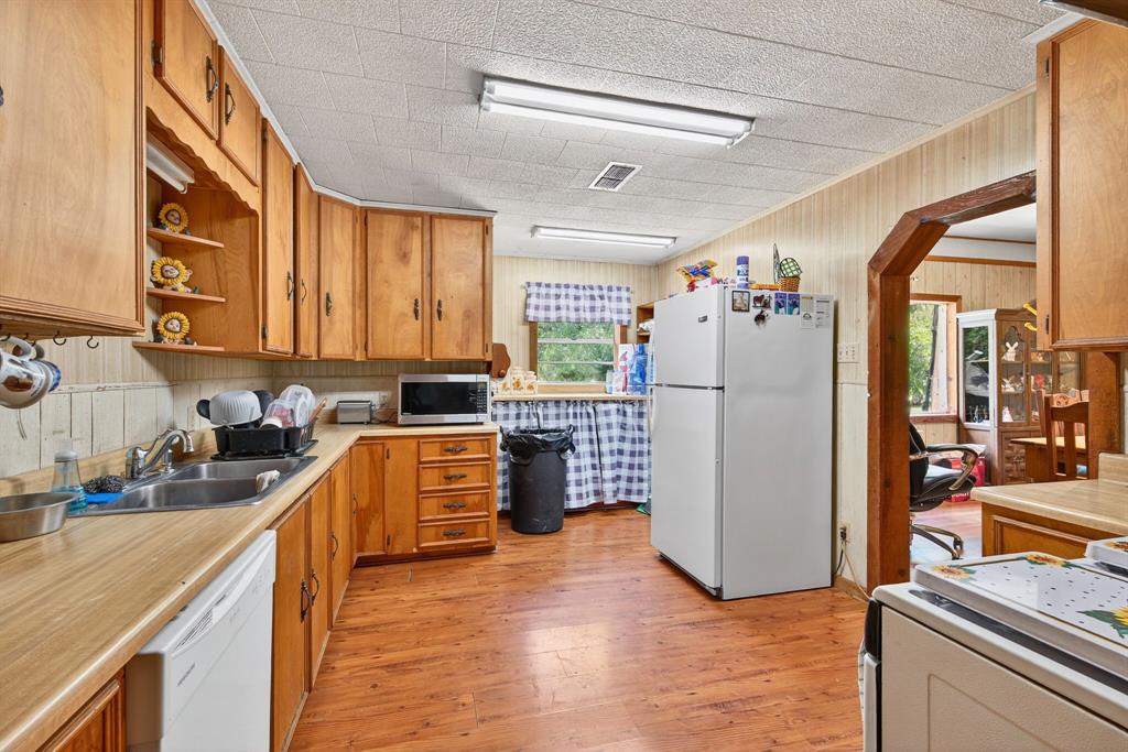 8 Southwest Poteet Road Bryson, TX 76427 - Photo 33 of 40