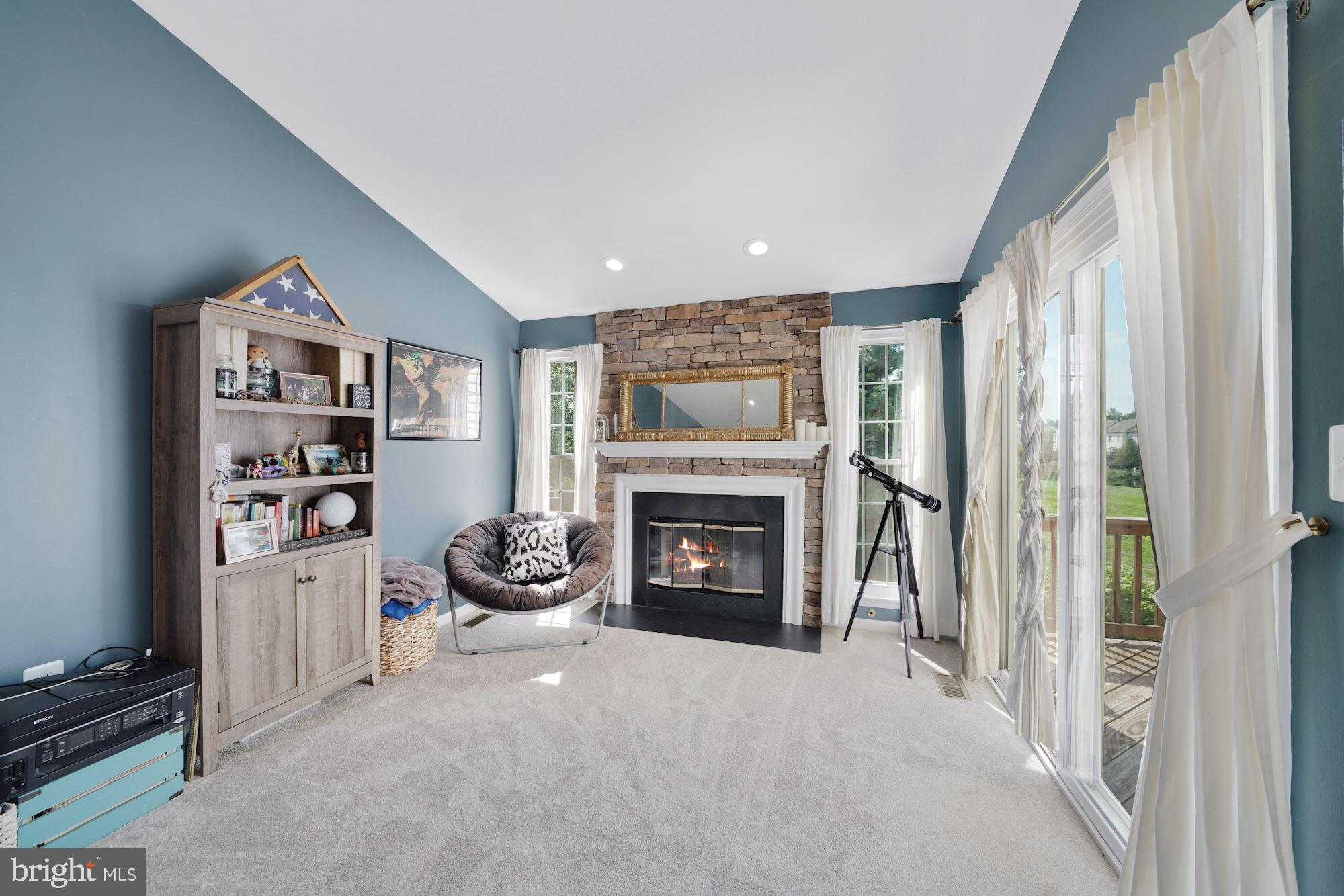 44065 Rising Sun Terrace Ashburn, VA 20147 - Photo 8 of 27 Gallery Image 8