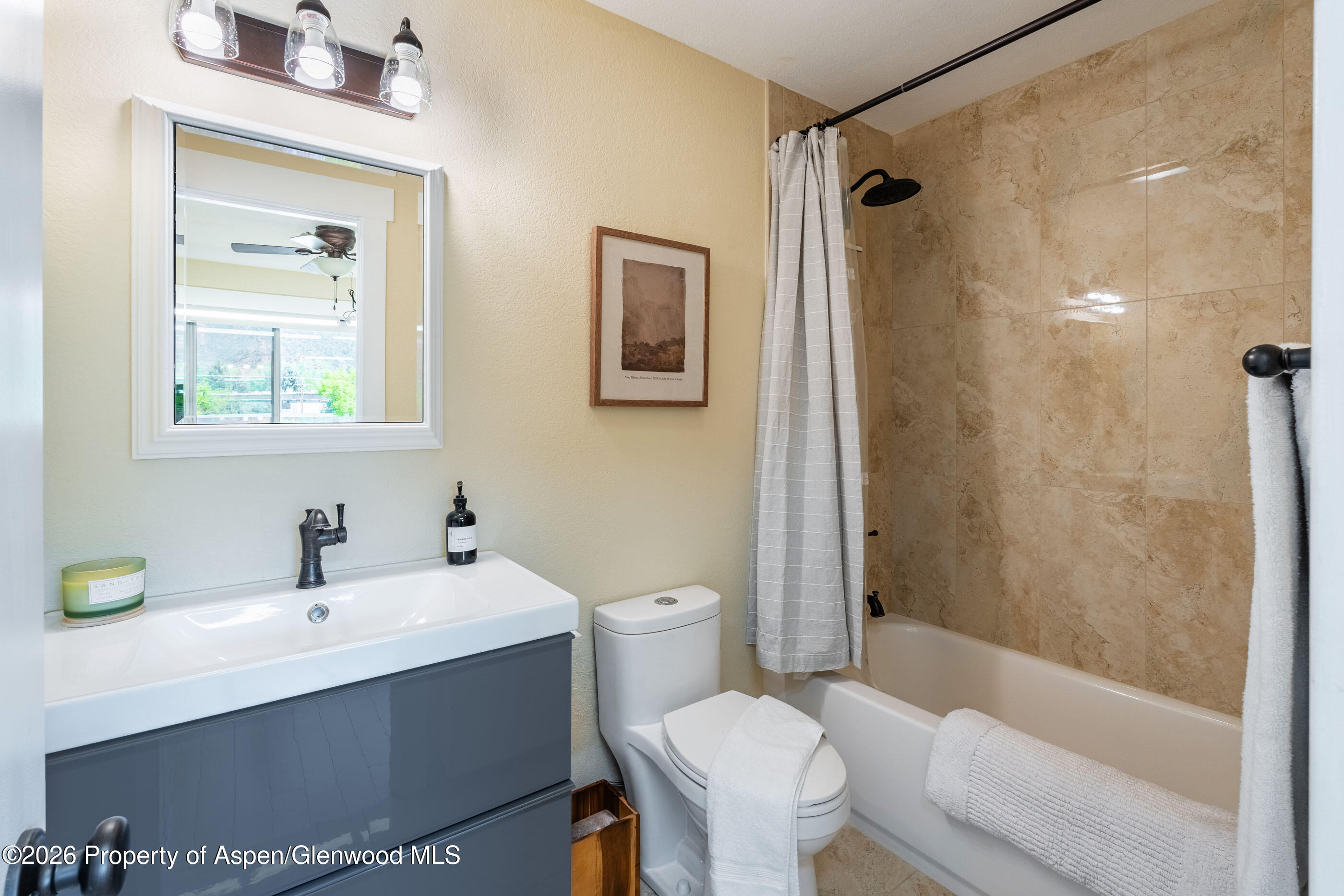 323 Park Avenue, Unit H3 Basalt, CO 81621 - Photo 10 of 16 OakGroveH3_DASH00010