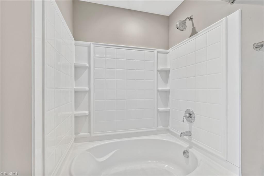 3851 Thistleberry Road High Point, NC 27265 - Photo 7 of 16