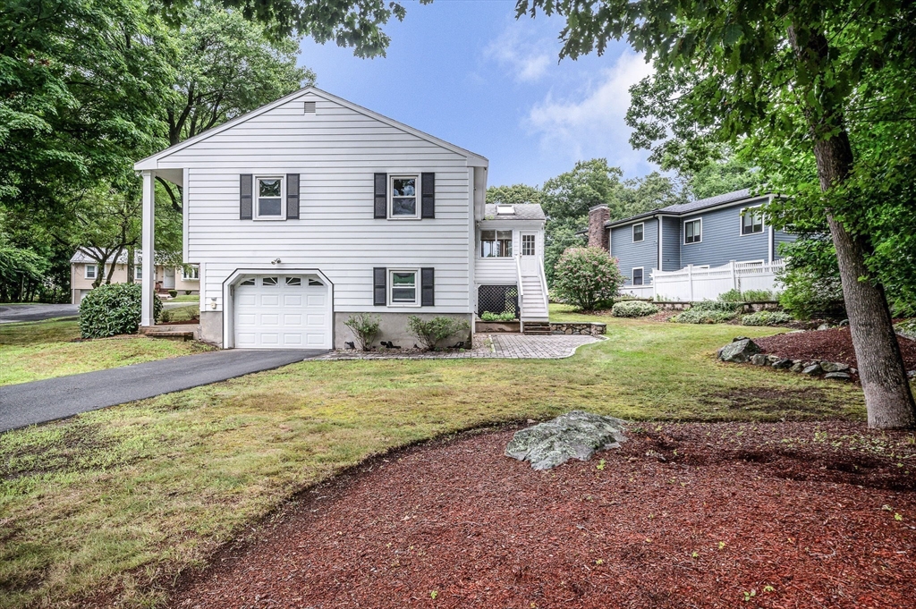 4 Andrews Road Wakefield, MA 01880 - Photo 3 of 36 Gallery Image 3