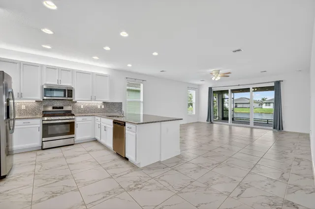 $3,300 | 11650 Southwest Moon River Way, Port St. Lucie, FL 34987