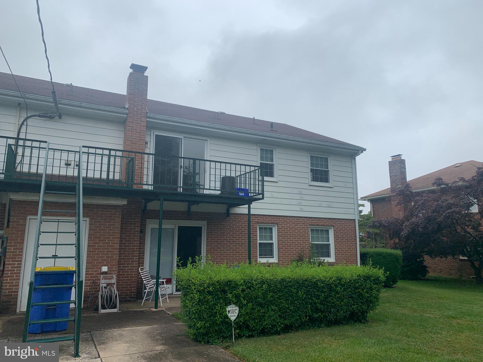 1462 Wayne Avenue York, PA 17403 - Photo 4 of 18 a front view of a house with garden