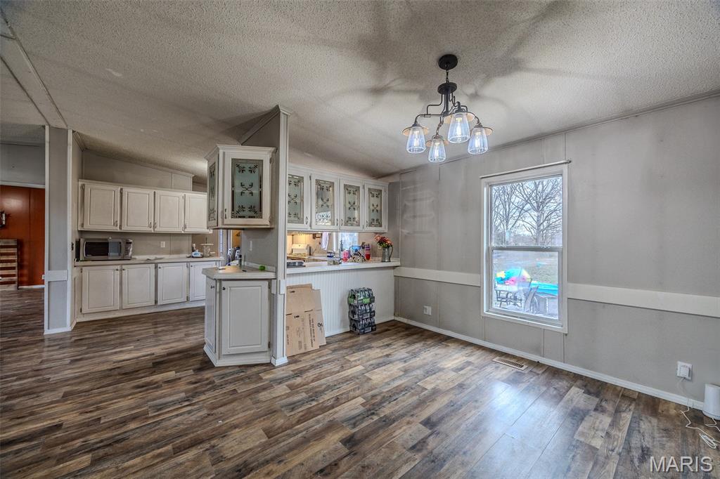 19456 Jewell Road Lebanon, MO 65536 - Photo 12 of 65
