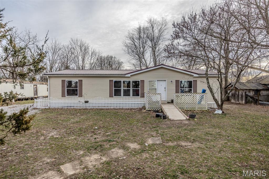 19456 Jewell Road Lebanon, MO 65536 - Photo 3 of 65