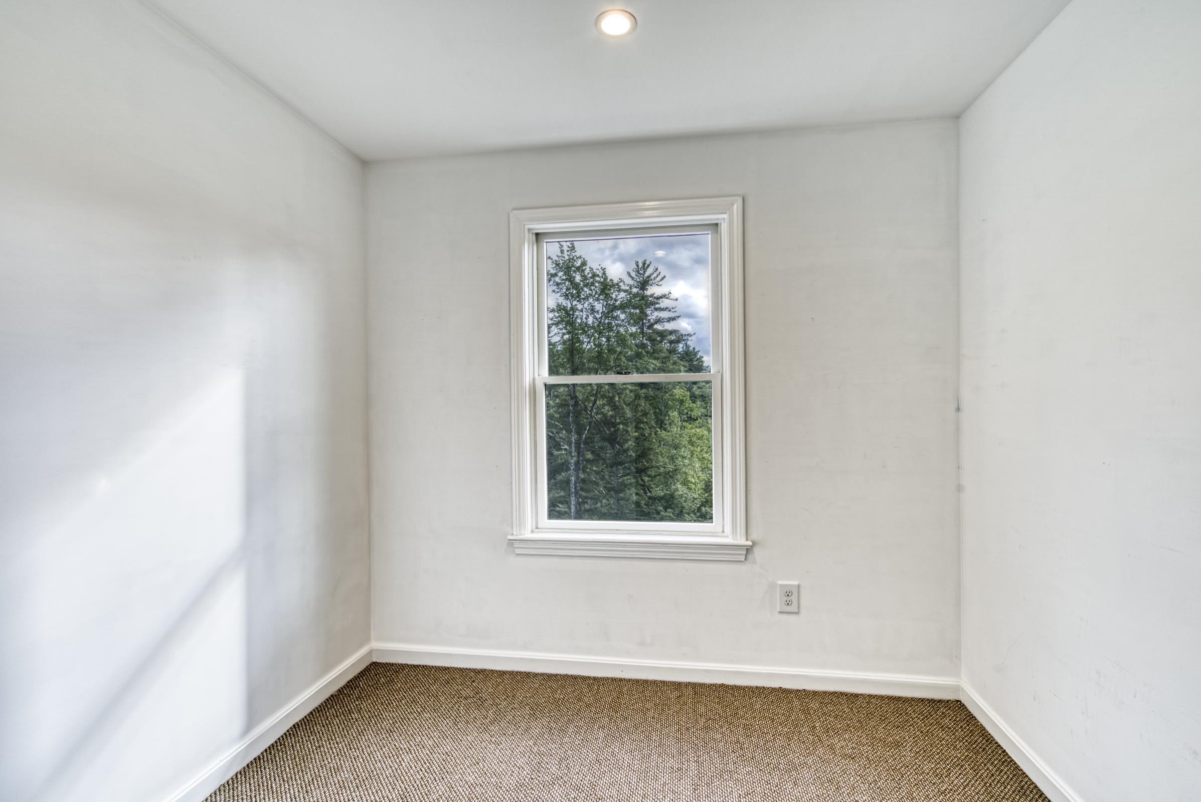 302 Old Dublin Road Peterborough, NH 03458 - Photo 27 of 40 Gallery Image 27
