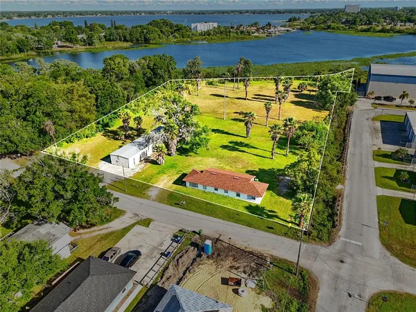 $725,000 | 802 Ave L Southwest, Winter Haven, FL 33880