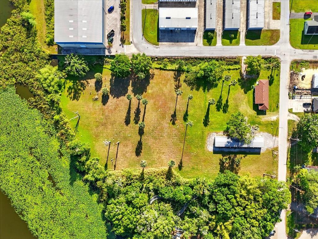 802 Ave L Southwest Winter Haven, FL 33880 - Photo 11 of 40