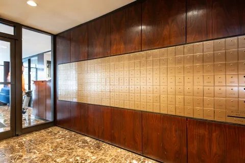 $184,900 | 1 East Scott Street, Unit 2002, Chicago, IL 60610