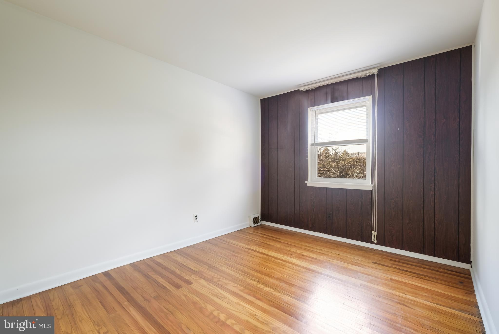 829 West Bells Mill Road Philadelphia, PA 19128 - Photo 15 of 33 Bedroom