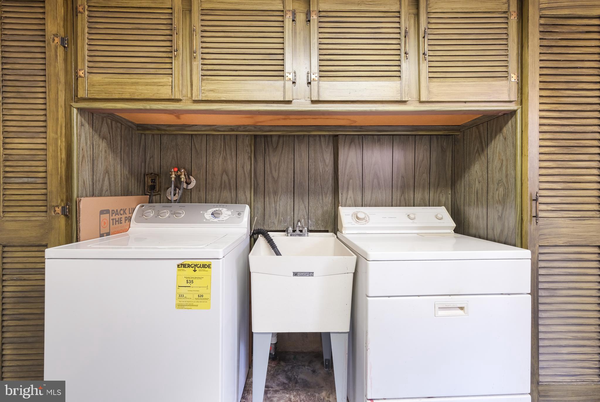 829 West Bells Mill Road Philadelphia, PA 19128 - Photo 23 of 33 Laundry room