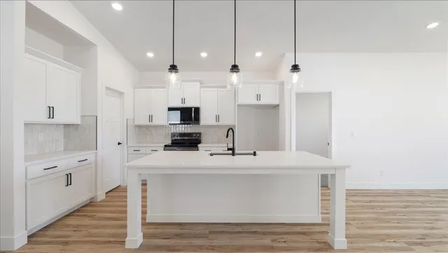 $815,000 | 16785 North Wellington Road, Colbert, WA 99005