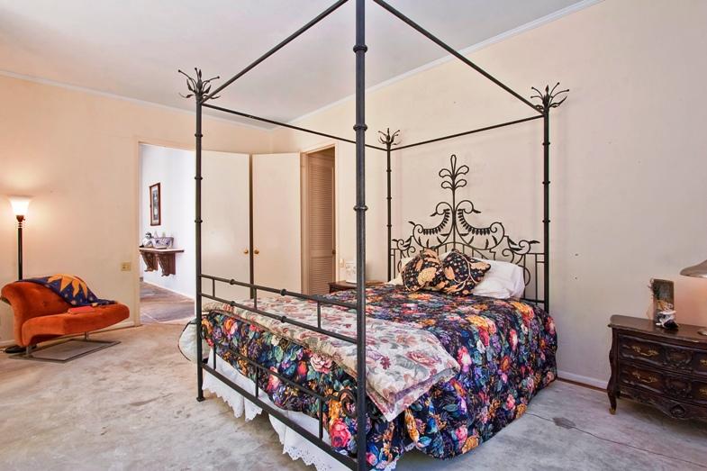 2296 Las Tunas Road Santa Barbara, CA 93103 - Photo 7 of 13 a bedroom with bed and window