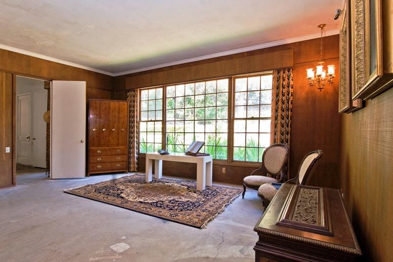 2296 Las Tunas Road Santa Barbara, CA 93103 - Photo 8 of 13 a living room with furniture and a window