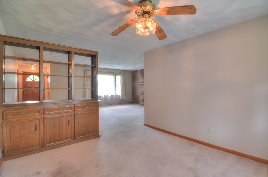 16 Diane Road Decatur, IL 62526 - Photo 13 of 32