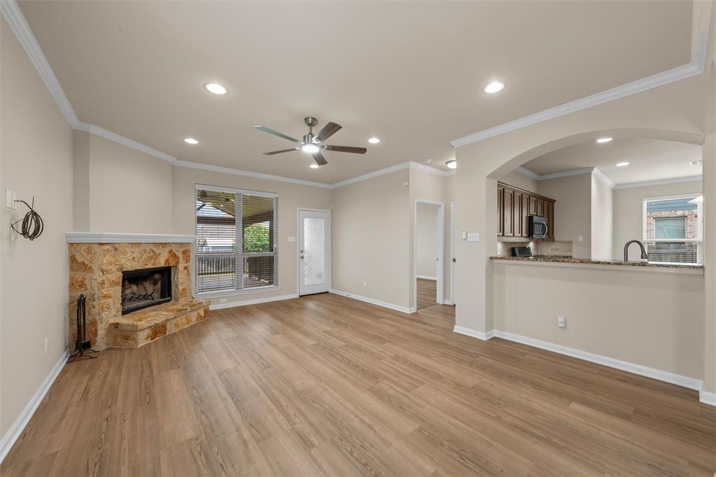 10860 Burnham Drive Waco, TX 76708 - Photo 9 of 36