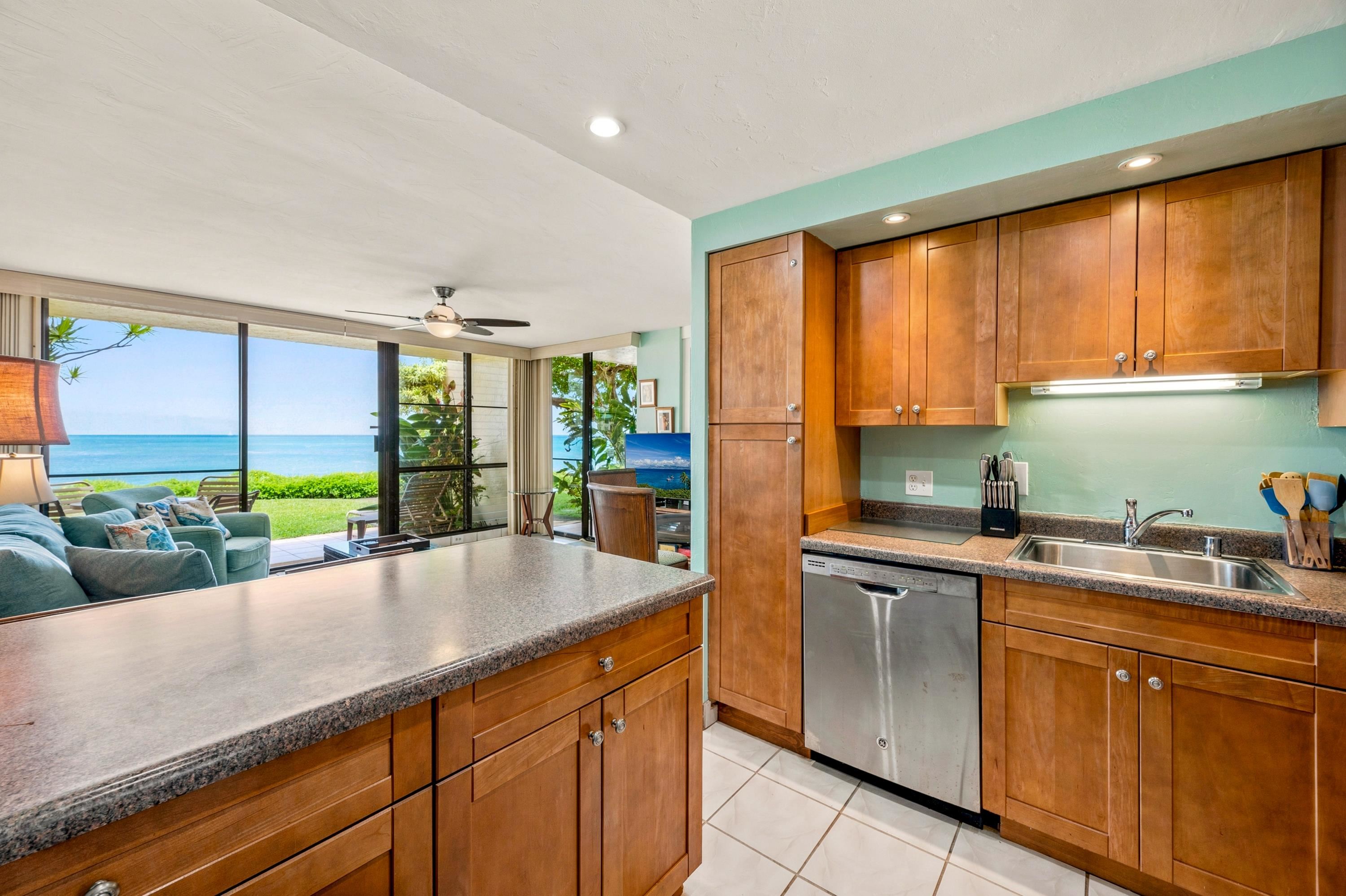5295 Lower Honoapiilani Road, Unit A7 Lahaina, HI 96761 - Photo 22 of 43 Gallery Image 22