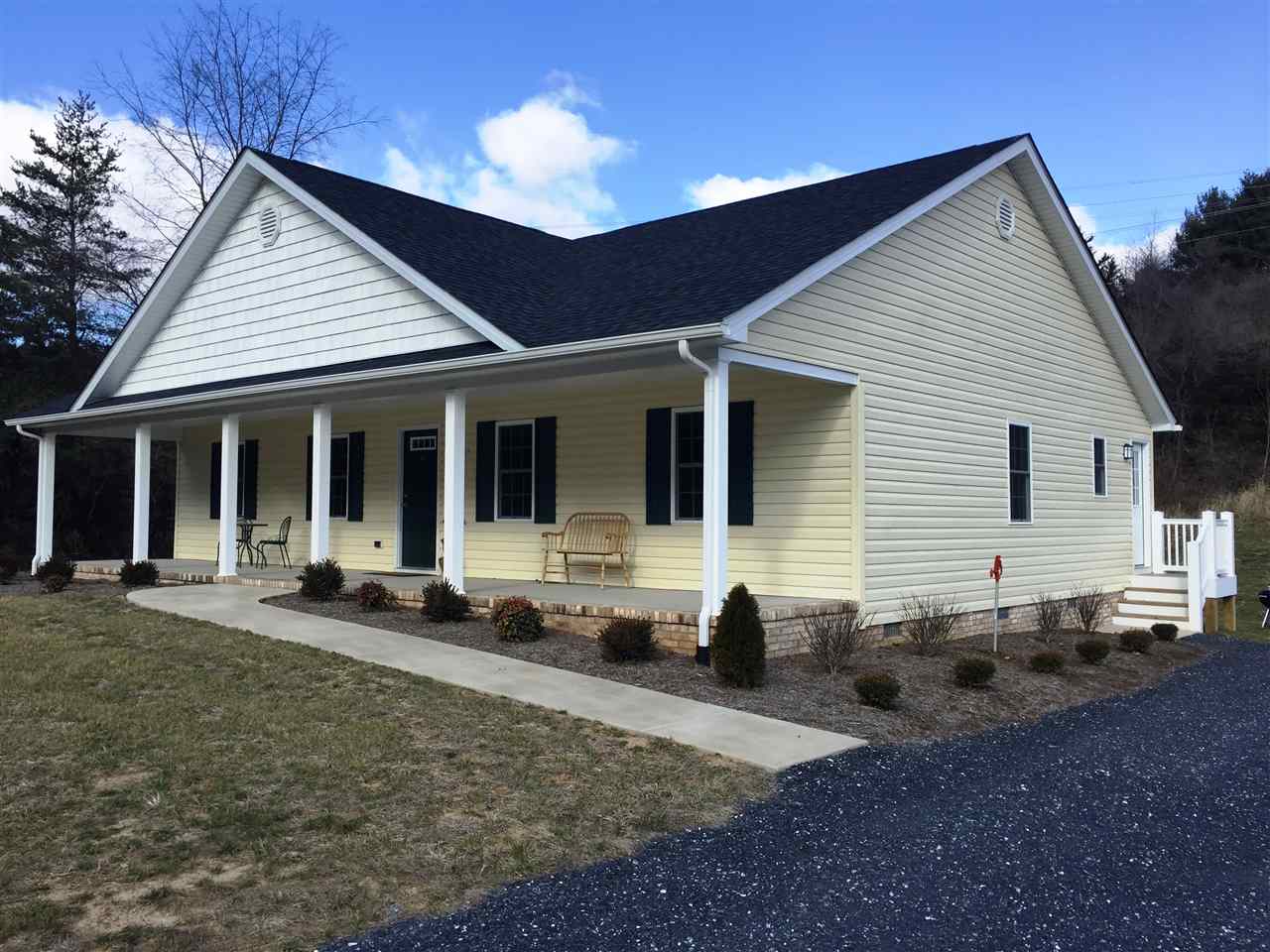 2911 Morris Mill Road Staunton, VA 24401 - Photo 2 of 32 Gallery Image 2