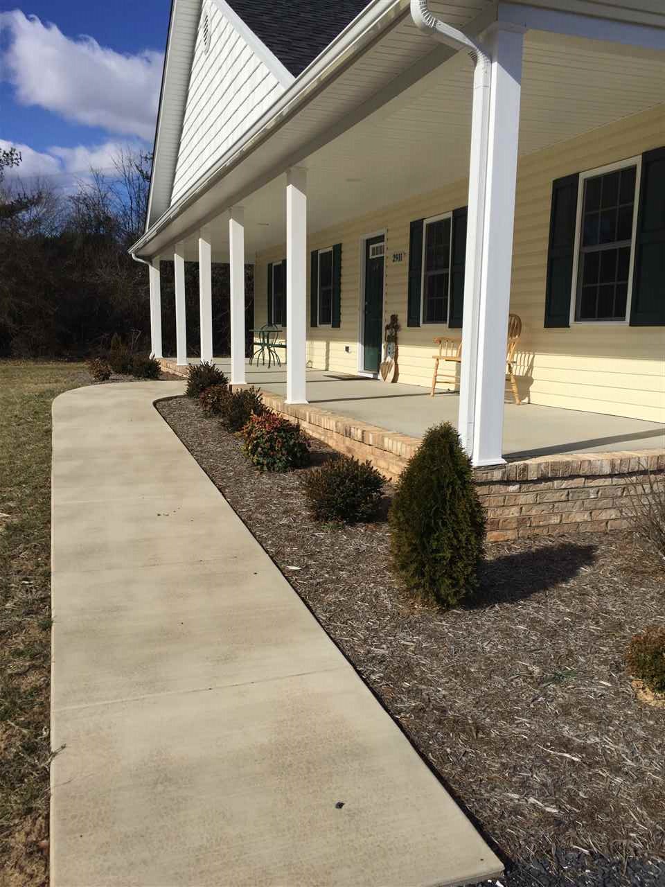 2911 Morris Mill Road Staunton, VA 24401 - Photo 4 of 32 Gallery Image 4