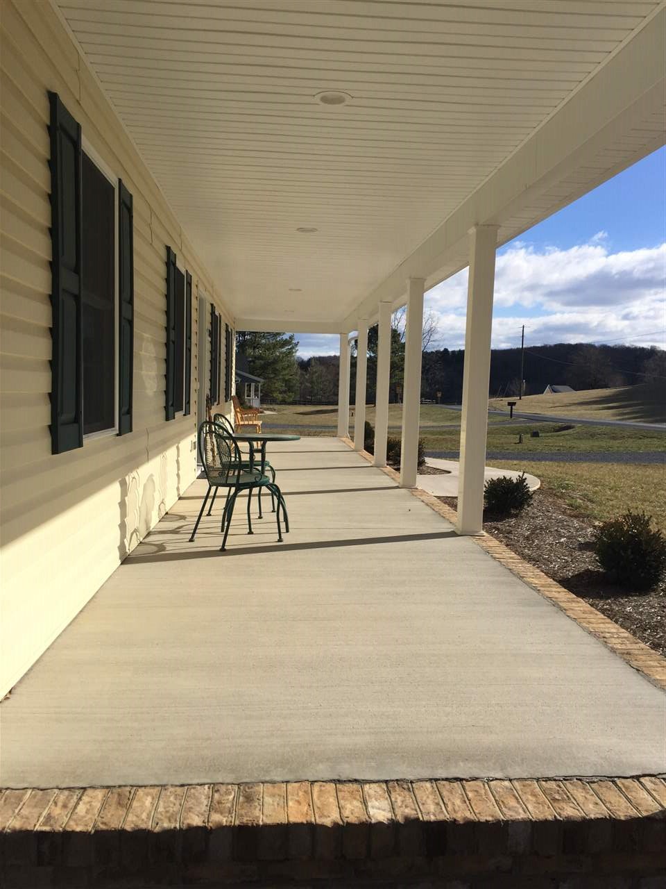 2911 Morris Mill Road Staunton, VA 24401 - Photo 5 of 32 Gallery Image 5