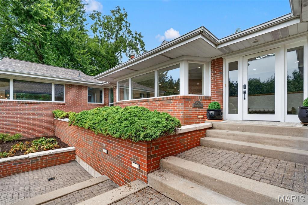 1757 Topping Road Town and Country, MO 63131 - Photo 15 of 97 Gallery Image 15