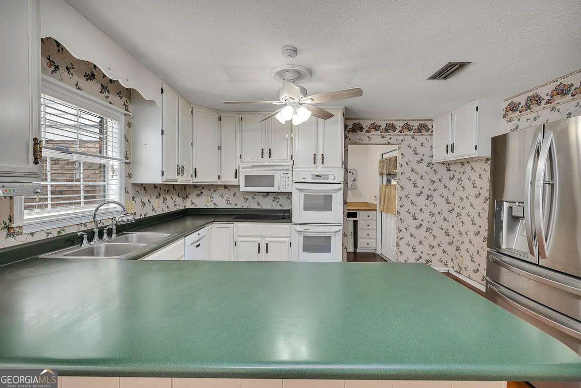 112 Meadows Way Brunswick, GA 31525 - Photo 11 of 31