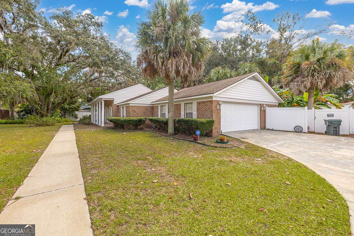 112 Meadows Way Brunswick, GA 31525 - Photo 3 of 31