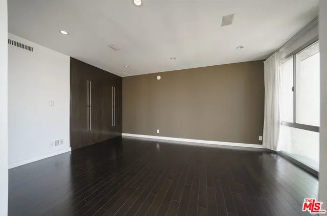 $4,000 | 800 West 1st Street, Unit 2110, Los Angeles, CA 90012