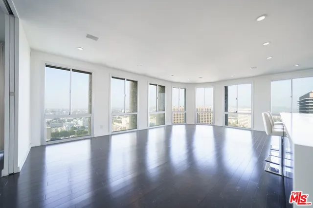 $4,000 | 800 West 1st Street, Unit 2110, Los Angeles, CA 90012