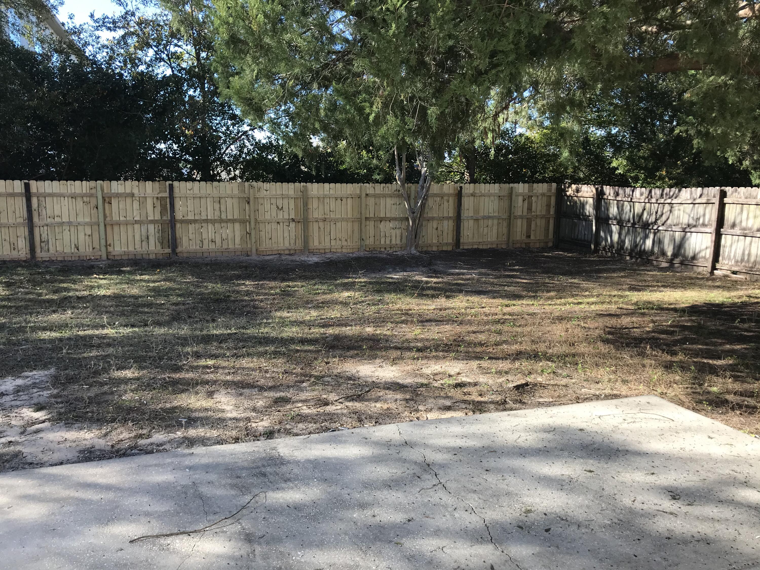 113 Oak Terrace Drive Crestview, FL 32539 - Photo 20 of 21 a view of a backyard
