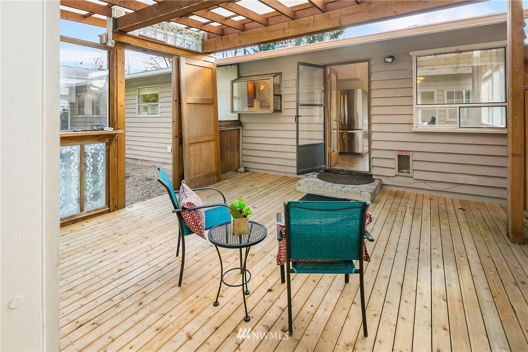 3324 Northeast 9th Street Renton, WA 98056 - Photo 22 of 29