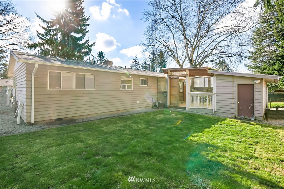 3324 Northeast 9th Street Renton, WA 98056 - Photo 26 of 29