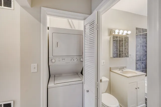 $175,000 | 1348 West Estes Avenue, Unit 3S, Chicago, IL 60626